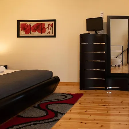 Red Harmony By The Sea Pool And Balcony * Kalamata