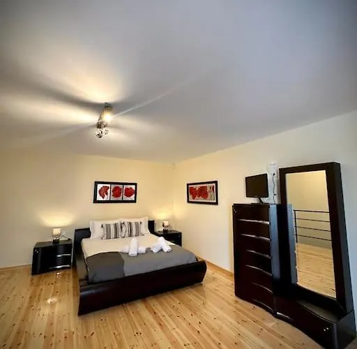 Apartamento Red Harmony By The Sea Pool And Balcony Kalamata