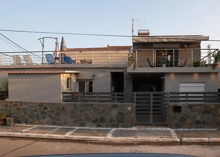 Apartamento Red Harmony By The Sea Pool And Balcony Kalamata