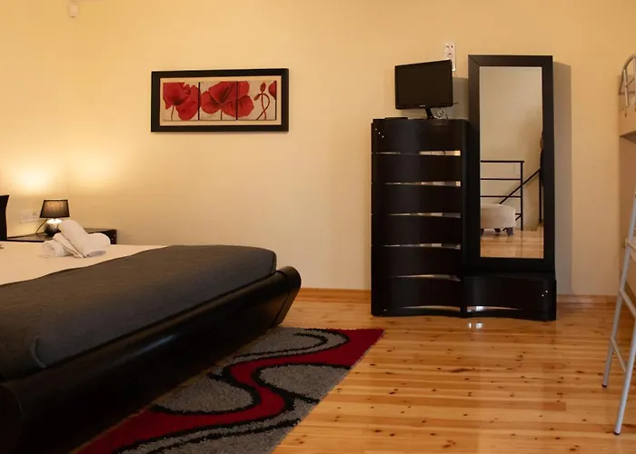 Red Harmony By The Sea Pool And Balcony * 칼라마타