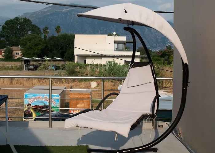 Red Harmony By The Sea Pool And Balcony 아파트 칼라마타